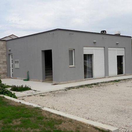 Apartments With A Parking Space Nin, Zadar - 13571 エクステリア 写真