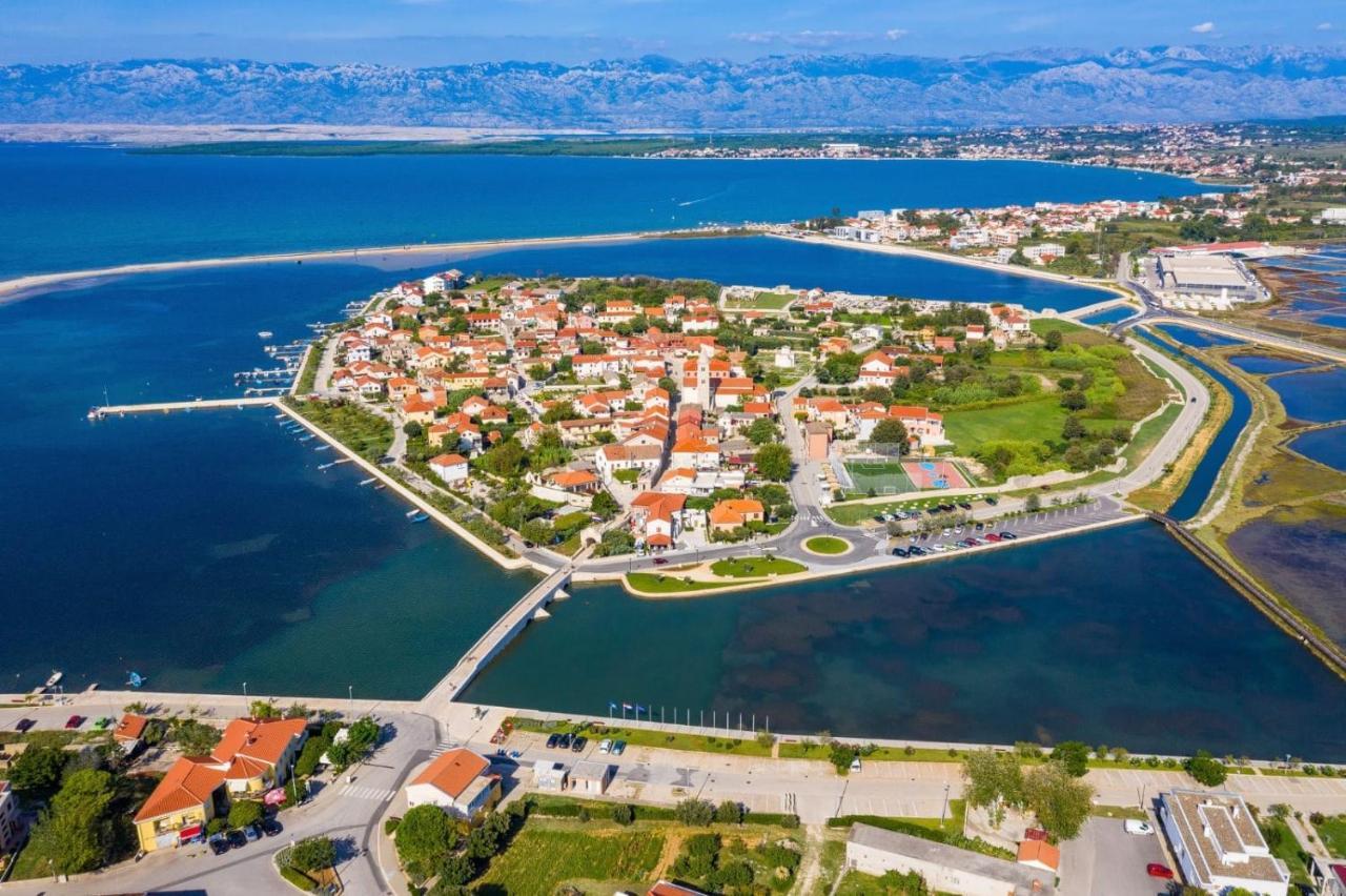 Apartments With A Parking Space Nin, Zadar - 13571 エクステリア 写真