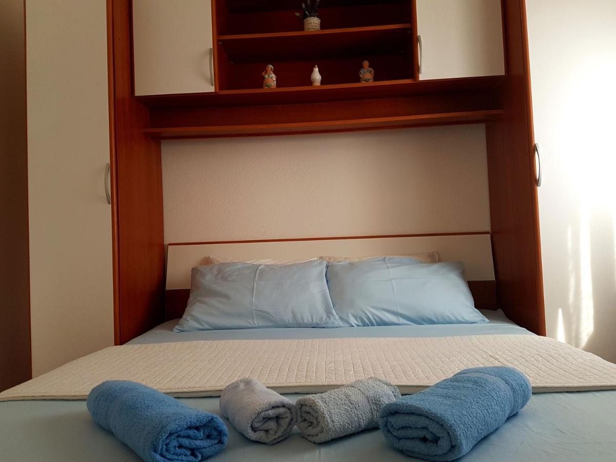 Apartments With A Parking Space Nin, Zadar - 13571 エクステリア 写真