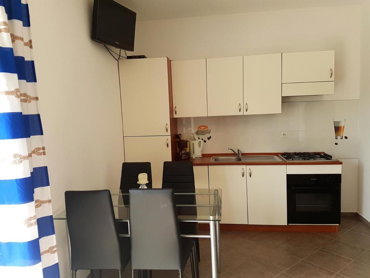 Apartments With A Parking Space Nin, Zadar - 13571 エクステリア 写真