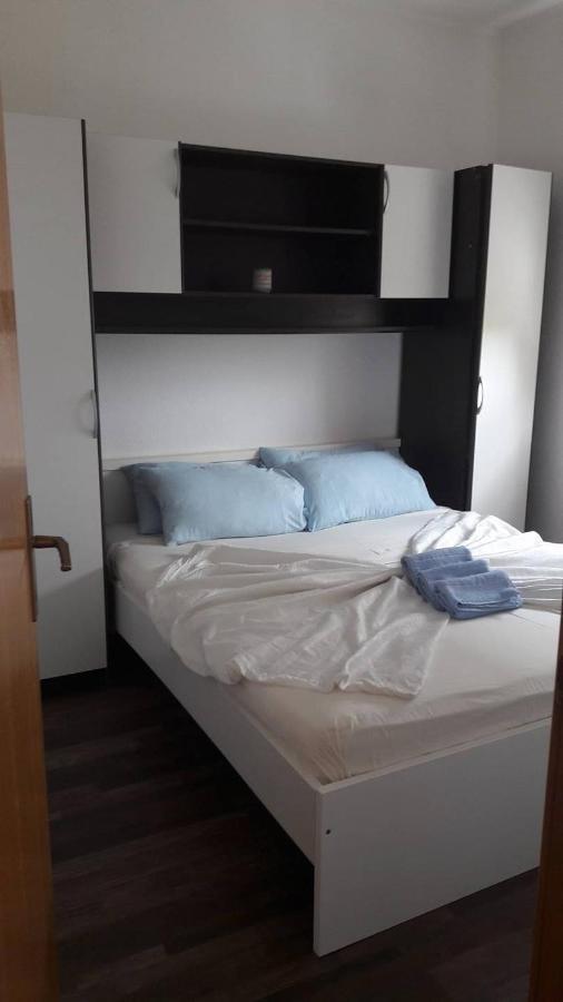 Apartments With A Parking Space Nin, Zadar - 13571 エクステリア 写真