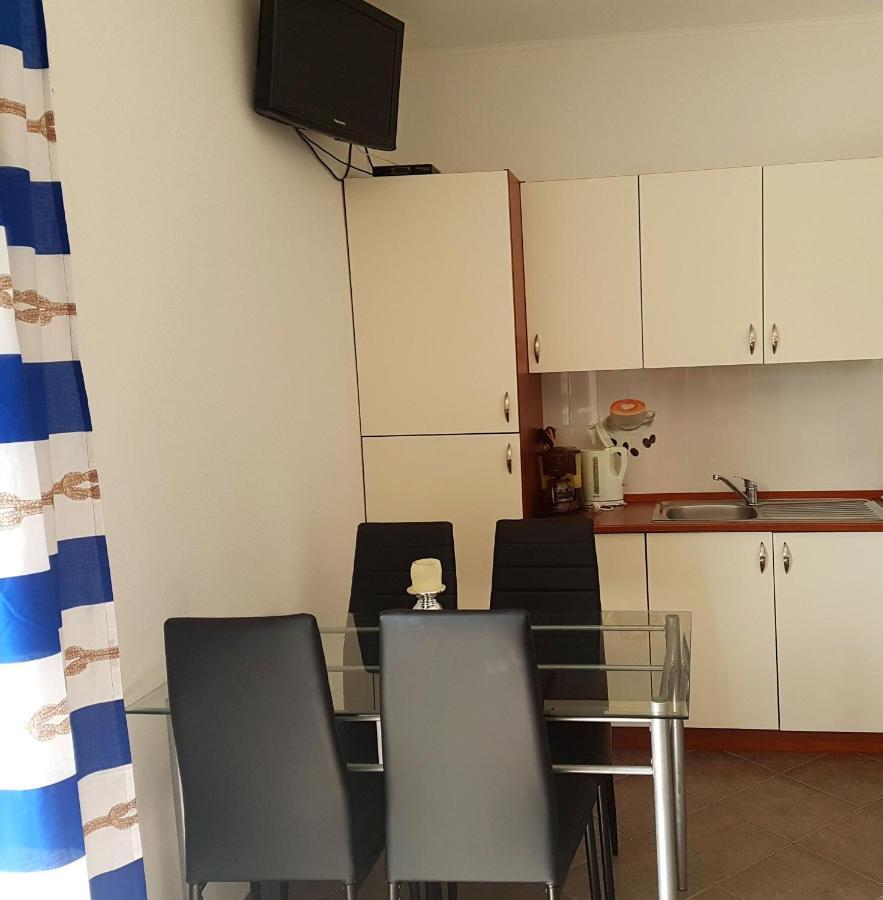 Apartments With A Parking Space Nin, Zadar - 13571 エクステリア 写真
